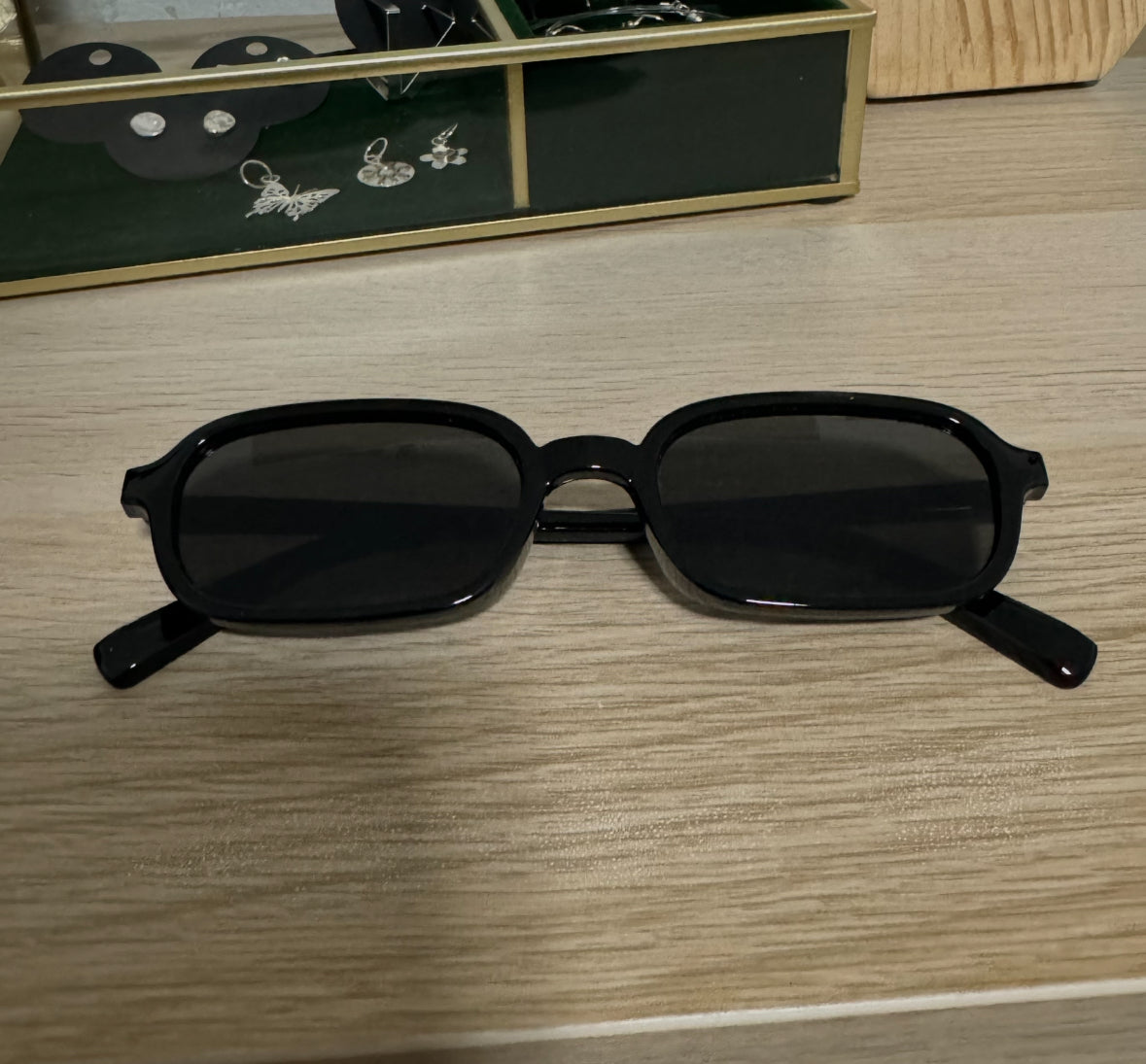 #19 Sunglasses